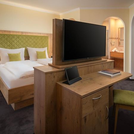 אונקן Hotel Vitaloase Zu Den Drei Bruedern מראה חיצוני תמונה