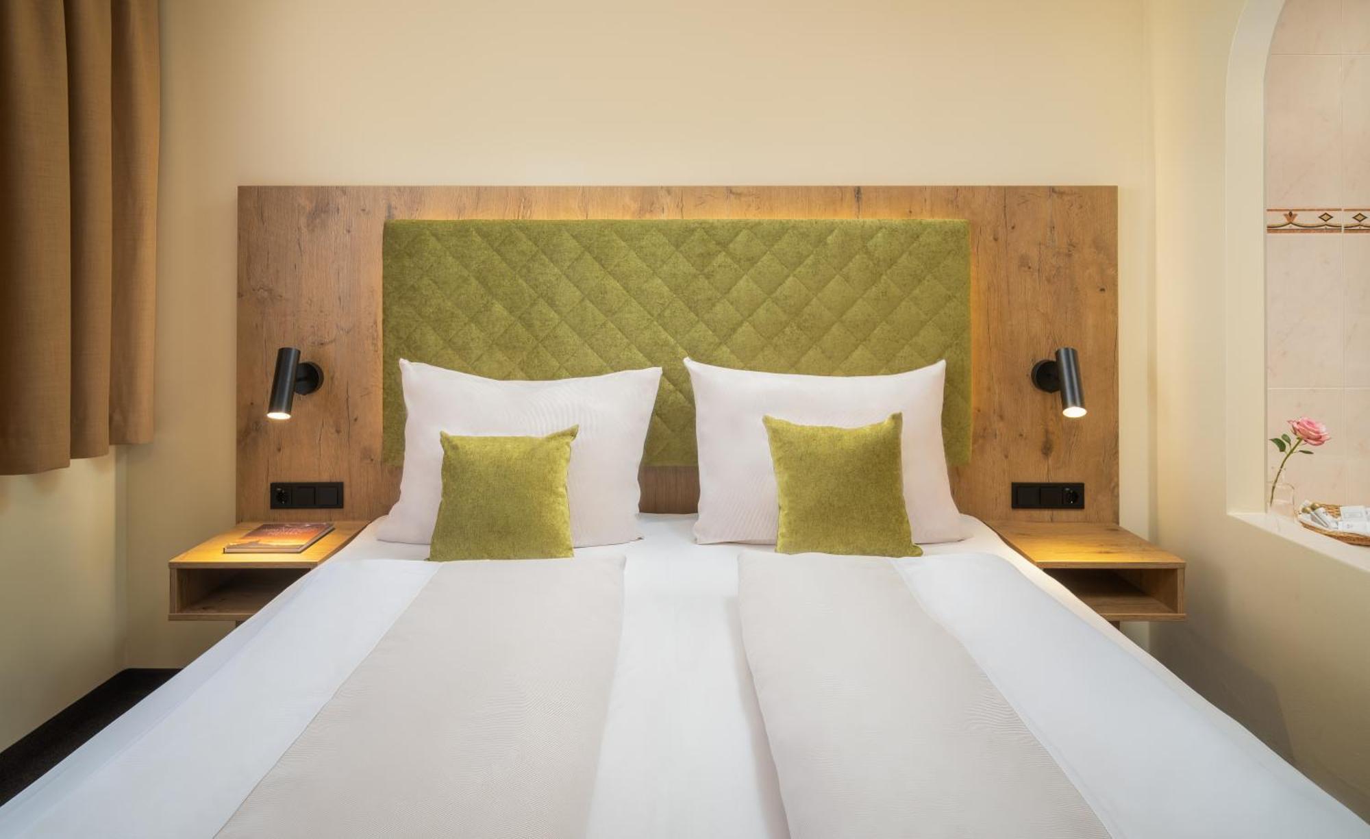 אונקן Hotel Vitaloase Zu Den Drei Bruedern מראה חיצוני תמונה