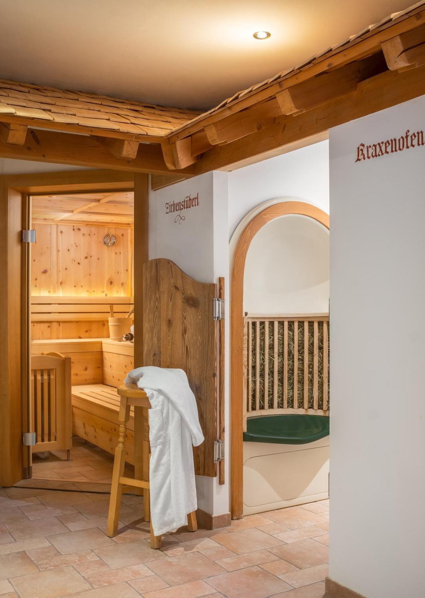 אונקן Hotel Vitaloase Zu Den Drei Bruedern מראה חיצוני תמונה