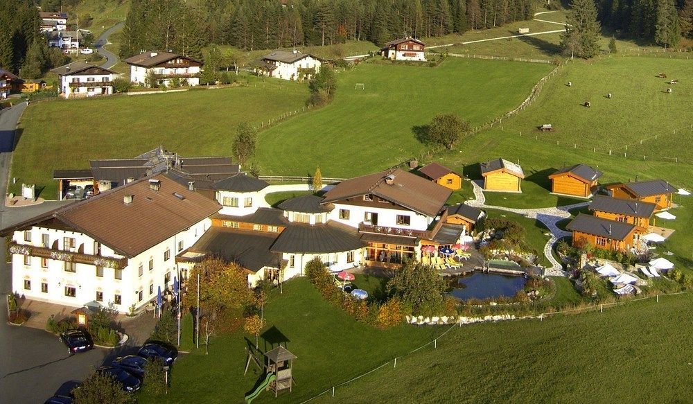 אונקן Hotel Vitaloase Zu Den Drei Bruedern מראה חיצוני תמונה